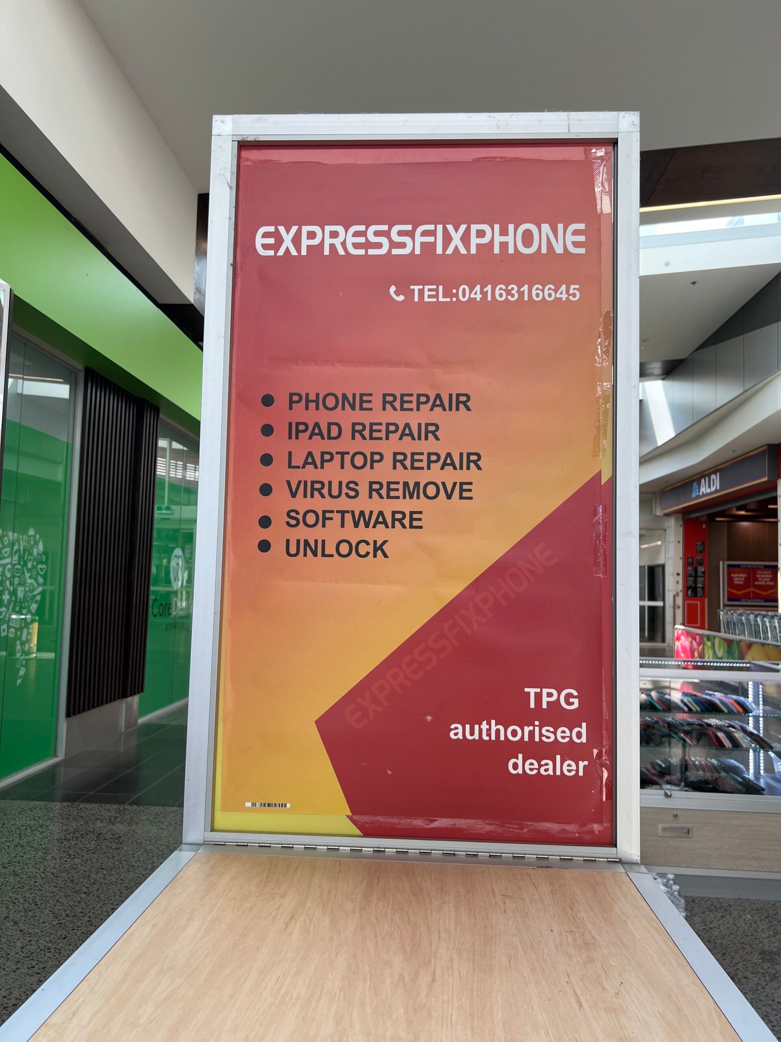 The Expressfixphone shopfront sign at Eden Rise Village, Berwick